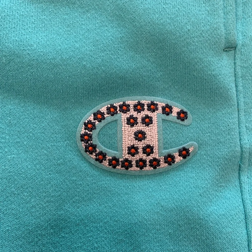 Champion Women’s Reverse Weave Jogger/Sweatpants - Picture 2 of 11